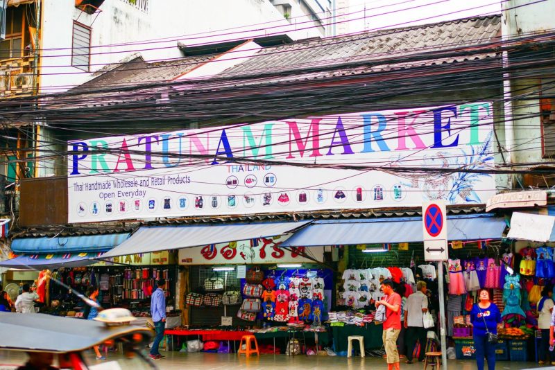 Nhập hàng sỉ từ các chợ đầu mối ở Thái Lan