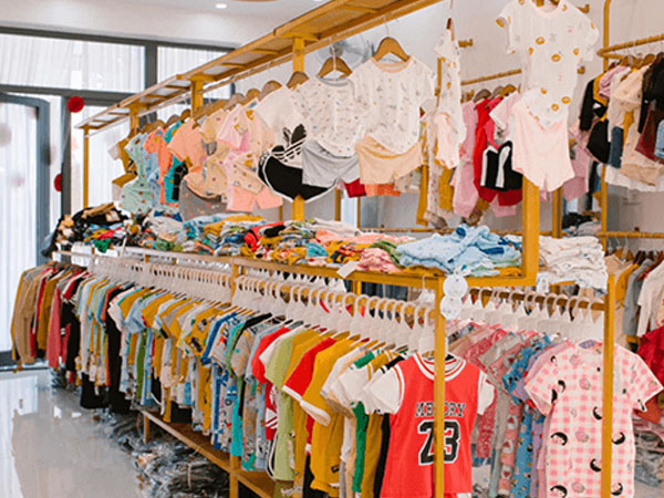 Kinh doanh quần áo trẻ em cần bao nhiêu vốn?