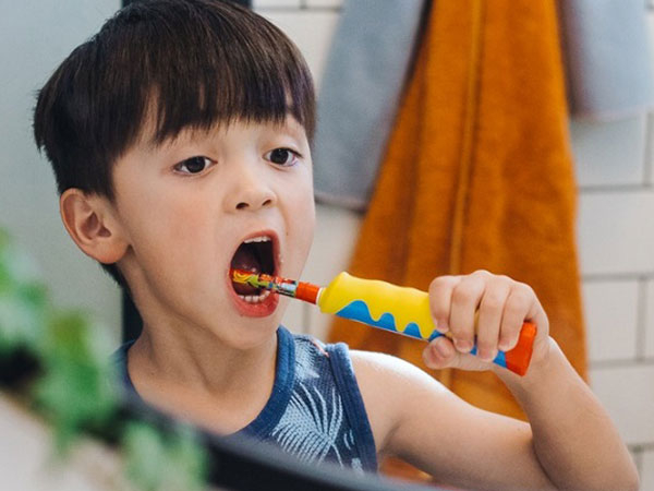 Tiêu chí mua bàn chải đánh răng cho bé tốt, chăm sóc răng miệng hiệu quả