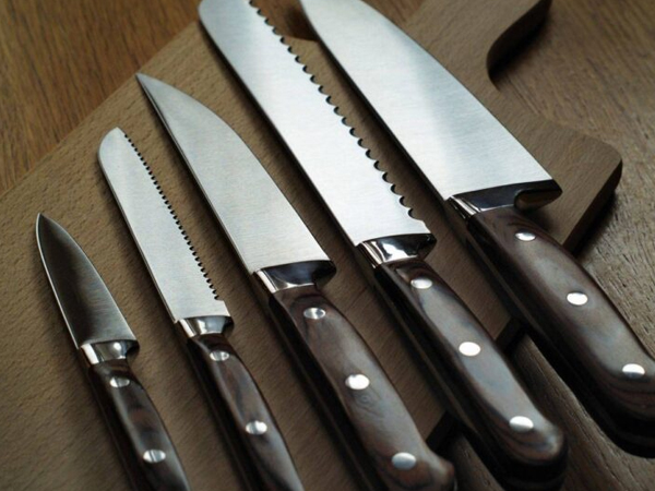 Top 8 bộ dao nhà bếp tốt và bán chạy nhất hiện nay