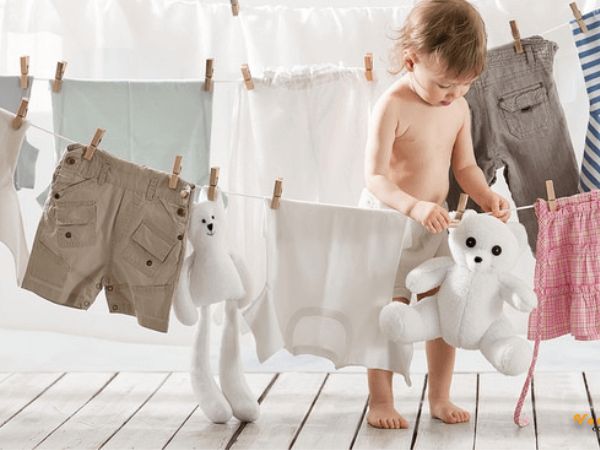 Top 7 loại nước giặt quần áo trẻ em tốt nhất, an toàn nhất 